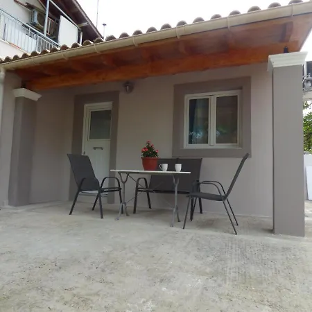 Patsis Appartment Ipsos Exterior photo