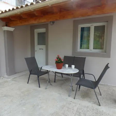 Patsis Appartment Ipsos Exterior photo